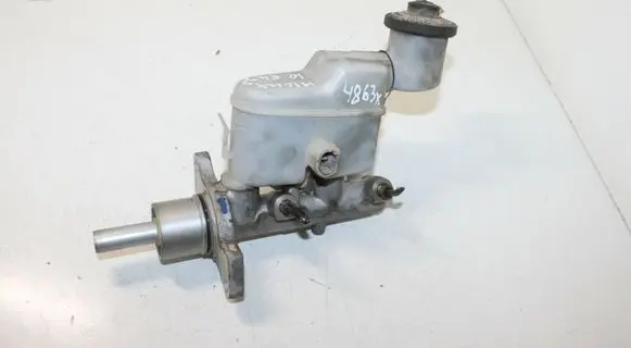 Toyota Hilux (AN10, AN20, AN30) Master brake cylinder