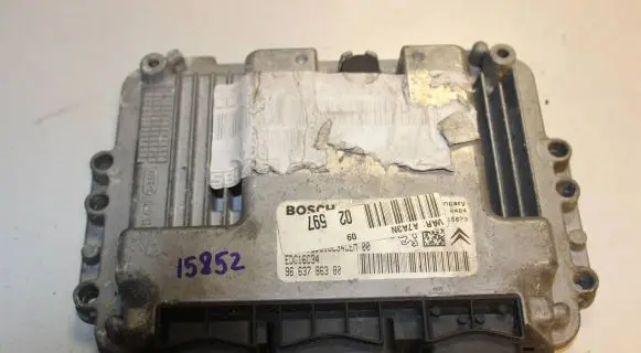 Peugeot 207 Engine control unit/module 9663786380 EDC16C34 1002