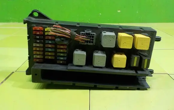 Mercedes-Benz Sprinter W906 Fuse box set A9065450401 XP253