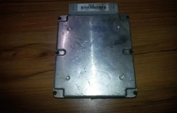 Ford Mondeo MK I Engine control unit/module 95bb12a650ja sme-401