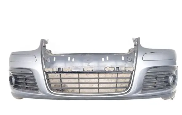 Volkswagen Golf V Front bumper 