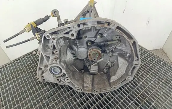 Renault Laguna II Manual 5 speed gearbox JR5123