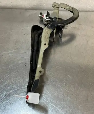 Peugeot 208 I Engine bonnet/hood hinges 