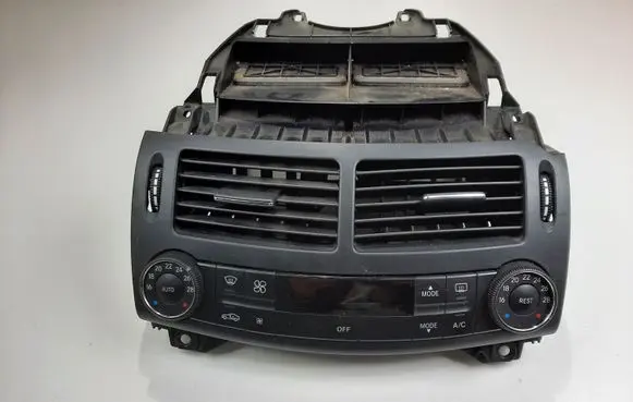 Mercedes-Benz E W211 Climate control unit 2118301590