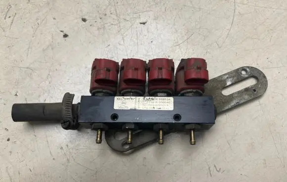 Audi A4 S4 B6 8E 8H LP gas injector 67R010104 1S015500