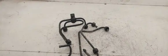 Audi 80 90 S2 B4 Fuel injector supply line/pipe 