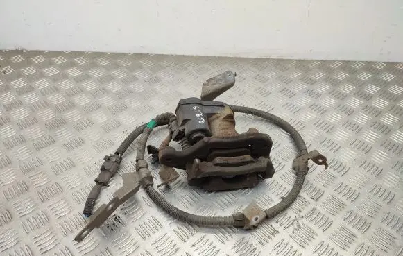 Nissan Qashqai Rear brake caliper 32353310C