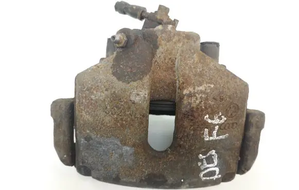 Volkswagen PASSAT B6 Front brake caliper