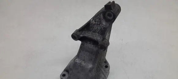 Mercedes-Benz C W203 Engine mounting bracket A6112230704