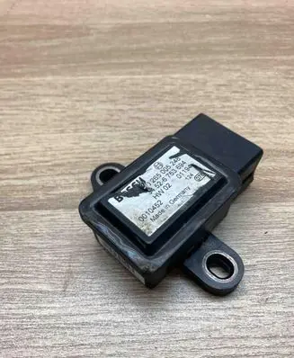 BMW 5 E39 ESP acceleration yaw rate sensor 6753694 0265005248