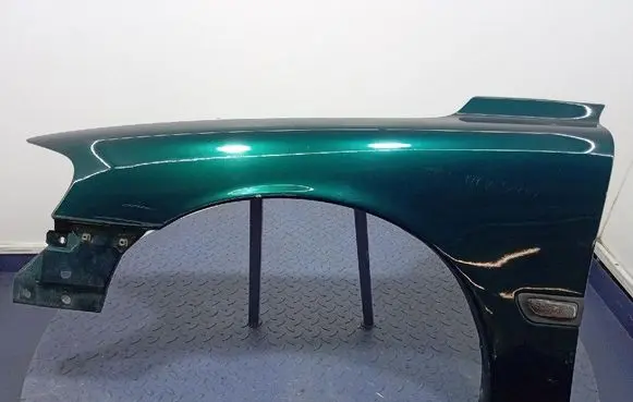 Volvo V70 Fender 