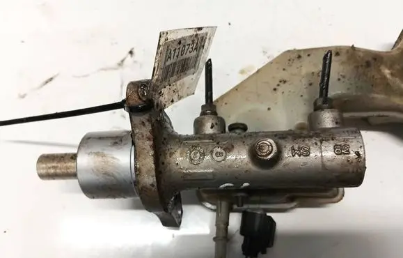 Mazda 3 I Master brake cylinder 3BSM