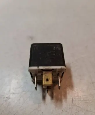 Volkswagen Touran I Other relay 4RD00352008 2030A
