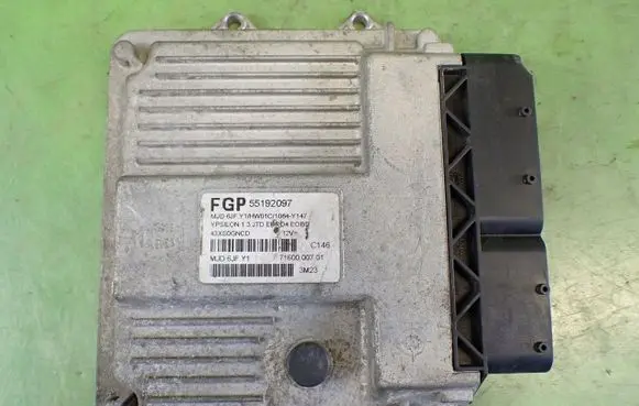 Lancia Ypsilon Engine control unit/module ECU 55192097