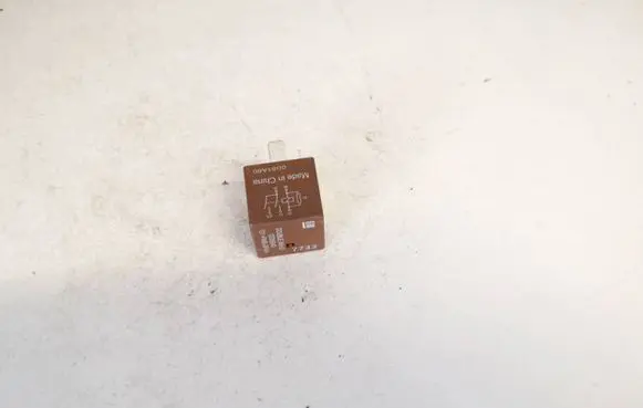 Opel Insignia A Other relay 13306940