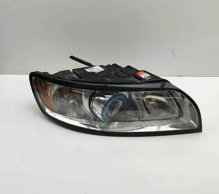 Volvo V50 Headlight/headlamp LE06A6152X 0301237272