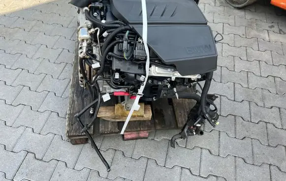 BMW 3 F30 F35 F31 Engine
