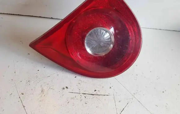 Volkswagen Golf V Tailgate rear/tail lights 1K6945094F 00051331 028500204B