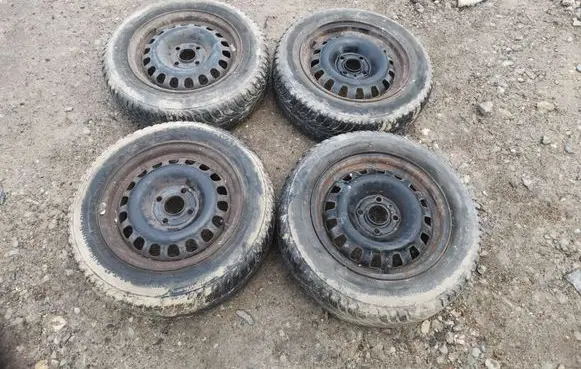Toyota Yaris R14 steel rim 17565R14 KBA43736