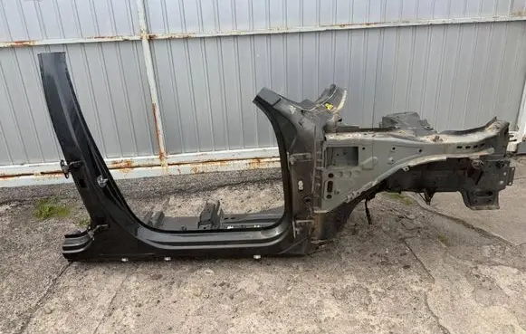 Volvo XC60 Front quarter panel