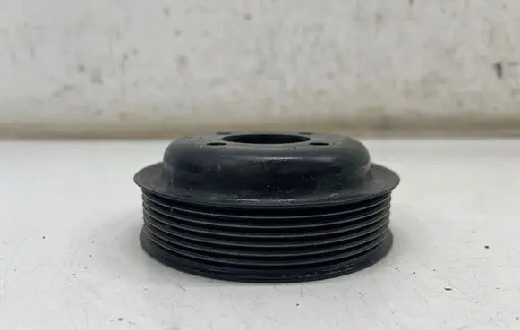 Toyota Hilux VIII Crankshaft pulley