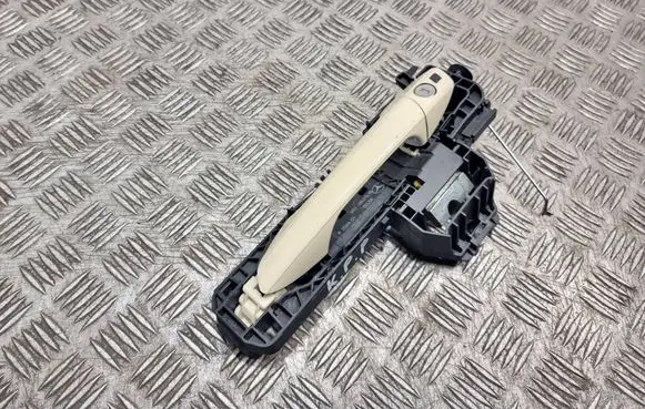 Mercedes-Benz E W212 Front door exterior handle A2047601534