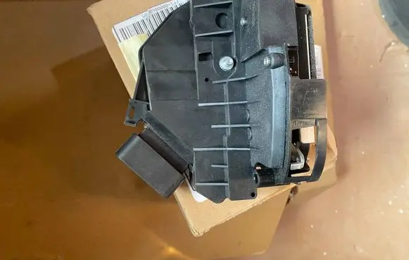 Ford Transit - Tourneo Connect Front door lock 2049023