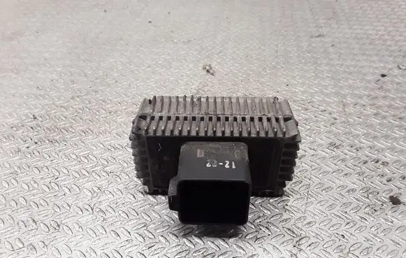 Opel Vectra C Glow plug pre-heat relay 09132691 51299008