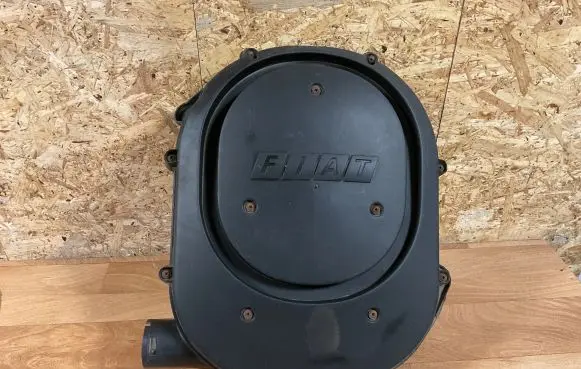 Fiat Punto (188) Air filter box 735275000 A947