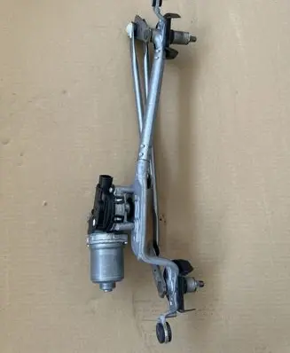 Subaru Forester SK Front wiper linkage and motor 86511SJ010