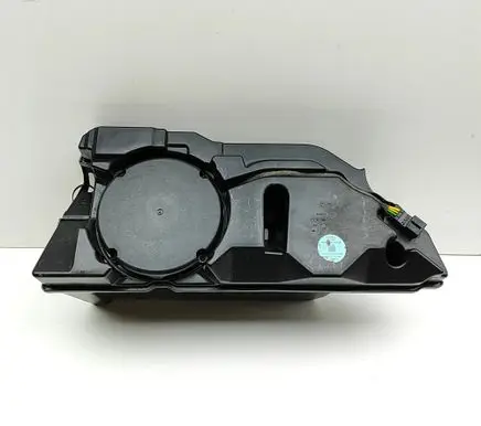 Audi A4 S4 B9 8W Subwoofer speaker 8W9035382A