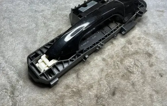 Mercedes-Benz GLA H247 Rear door handle trim X145 A2047601634