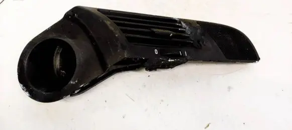 BMW 5 E39 Dash center air vent grill 8391174