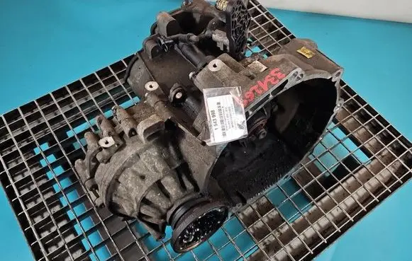 Volkswagen Jetta V Manual 5 speed gearbox JCR IMPRK1543998