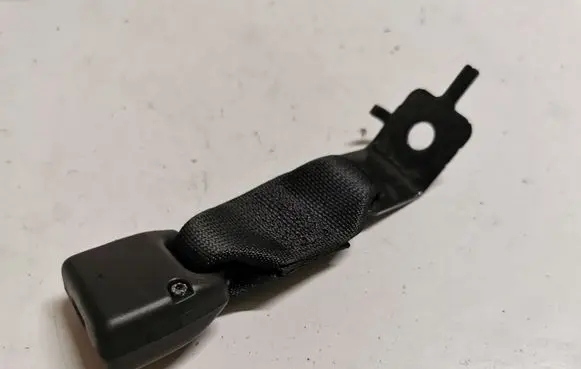 Dodge Durango Rear seatbelt buckle