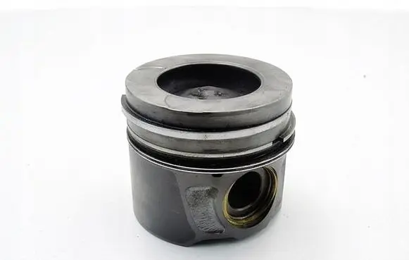 Jaguar XF X250 Piston 8528A