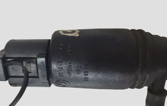 BMW X5 E53 Windscreen/windshield washer pump 67128377612 23557610 8364516