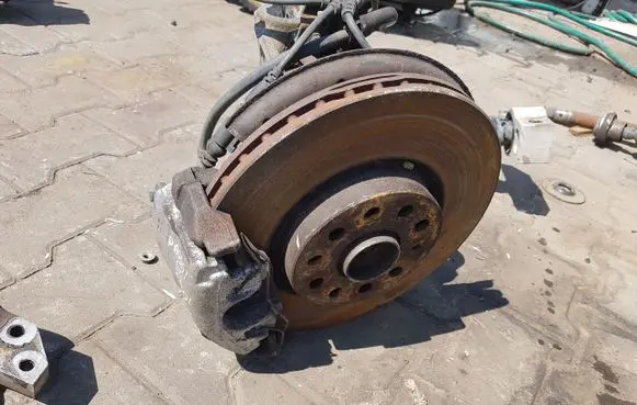 Volkswagen PASSAT CC Front wheel hub spindle knuckle
