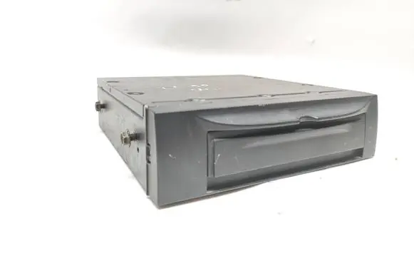 Volvo XC90 CD/DVD changer 30679809 41580247