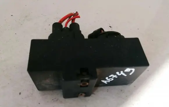 Coolant fan relay