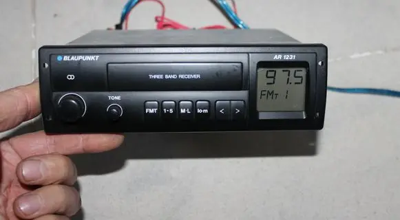Mercedes-Benz W123 Radio/CD/DVD/GPS head unit AR1231 7633755510