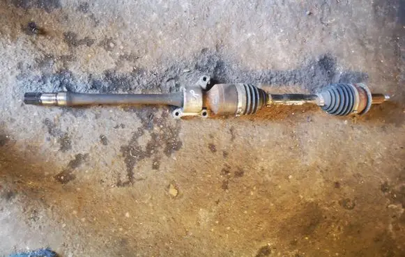 Suzuki SX4 Front driveshaft