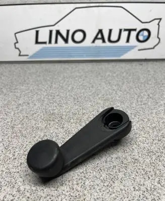BMW 3 E36 Rear door window winding handle 8122503