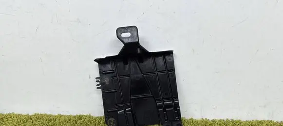 Citroen C4 II Picasso Engine splash shield/under tray 9676377380