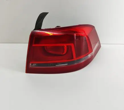 Volkswagen PASSAT B7 Rear/tail lights 3AE945096F