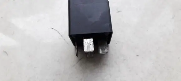 Ford Mondeo MK II Other relay G1UHQ FOAB-14B192-AA