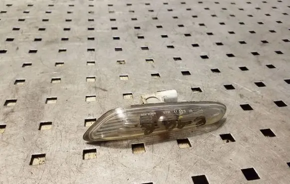 BMW 3 E90 E91 Front fender indicator light 6313693299710