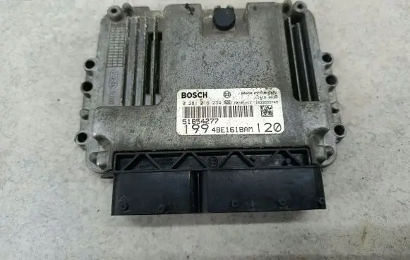 Fiat Punto Evo Engine control unit/module ECU 51854277