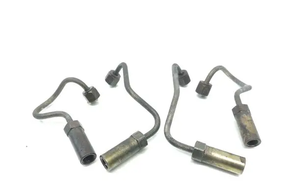 Nissan Primera Fuel injector supply line/pipe 