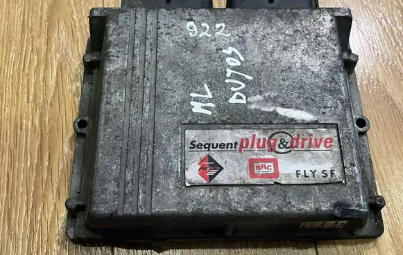 Mercedes-Benz ML W163 LP gas control unit module 67r011002 110r001001